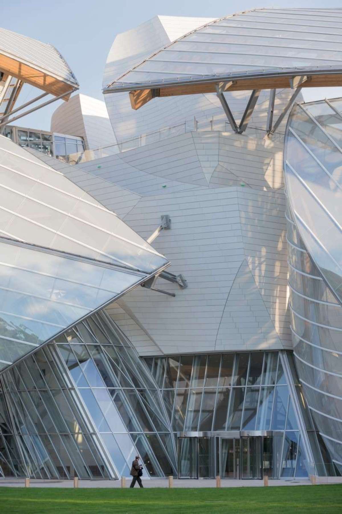 Frank Gehry Fondation Louis Vuitton Parigi | Floornature