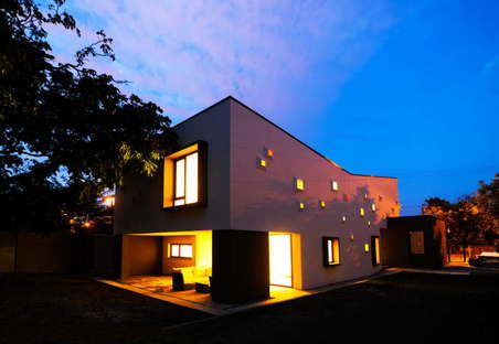 The House with Coloured Lights, di Andreescu & Gaivoronski