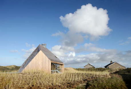 Marc Koehler Architects: Dune House, diamante di legno