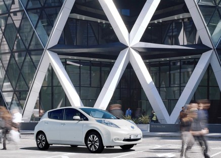 Foster + Partners e Nissan progettano la Stazione di Servizio del futuro