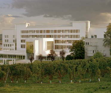 Trasformazione in scuola di architettura del sanatorio Sabourin