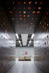 Precious Stone Gallery di Henkai Architects