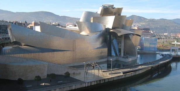 Architetture in Spagna seguendo il Truck di SapienStone
