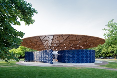 Inaugurato il Serpentine Pavilion di Diébédo Francis Kéré
