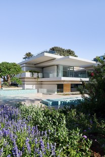 Blankpage Architects + Karim Nader Studio Villa Kali Libano