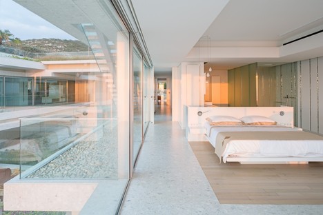 Blankpage Architects + Karim Nader Studio Villa Kali Libano