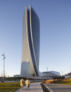 Zaha Hadid Architects CityLife Shopping District Milano