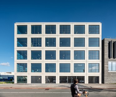 MVRDV SALT un edificio per uffici ad Amsterdam 