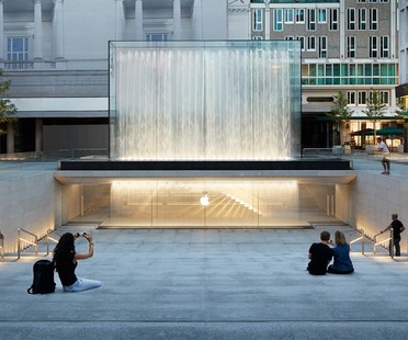 Foster + Partners Apple Piazza Liberty Milano