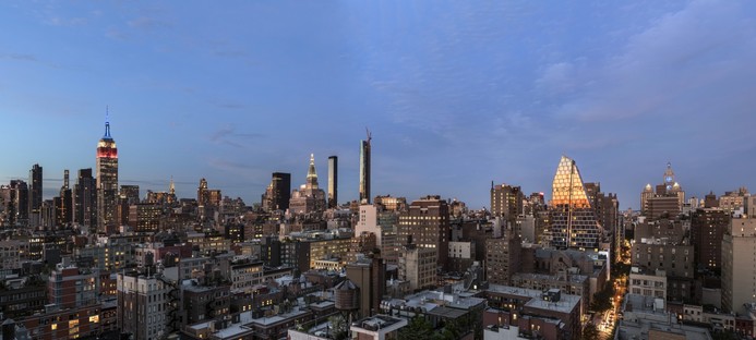 35XV un grattacielo con paillette a Manhattan di FXCollaborative