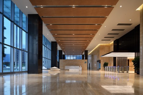 Fxcollaborative un'onda luminosa per il Fubon Fuzhou Financial Center