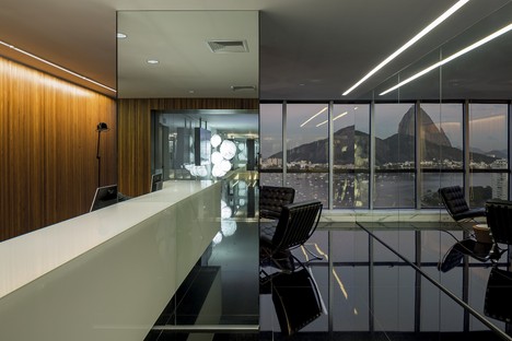 Reinach Mendonça Arquitetos Associados uffici con vista sul Pan di Zucchero Rio de Janeiro