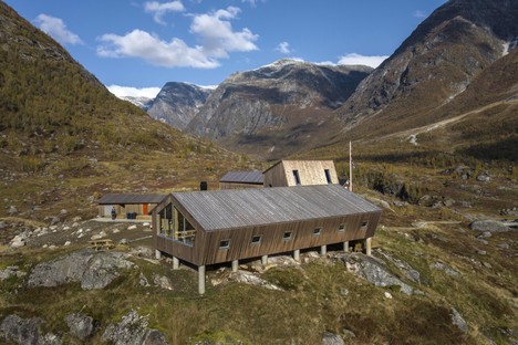 Snøhetta Tungestølen rifugio per escursionisti sul ghiacciaio Jostedalsbreen Norvegia