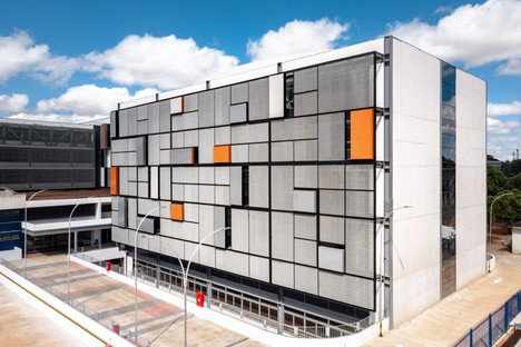 Kruchin Arquitetura nuovo Edificio e Parcheggio dell'UDF University Center di Brasilia