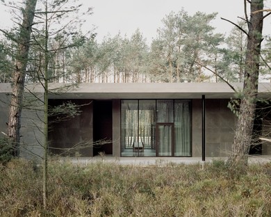 KAAN Architecten Loenen Pavilion un edificio commemorativo in armonia con la natura