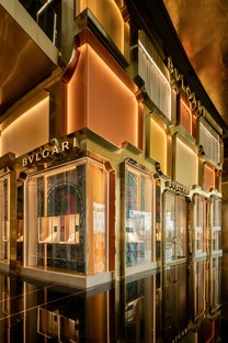 MVRDV completa la facciata del flagship store Bulgari a Bangkok