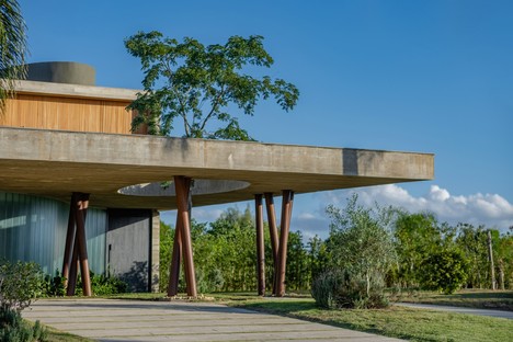 Stemmer Rodrigues Arquitetura Ananda House una casa per lo yoga