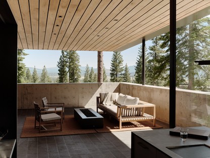 Faulkner Architects Lookout House una casa minimalista in Sierra Nevada