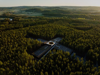 BIG The Plus una fabbrica nella foresta norvegese