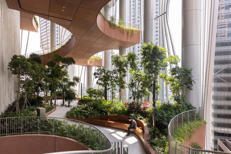 BIG-Bjarke Ingels Group e CRA-Carlo Ratti Associati CapitaSpring grattacielo biofilico a Singapore