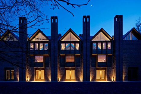 RIBA Stirling Prize 2022 è la biblioteca del Magdalene College Cambridge di Níall McLaughlin Architects