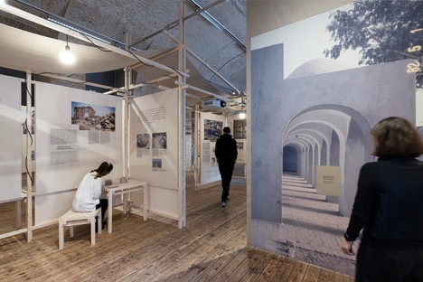 Architettura e crisi climatica, le opere e l'impegno di Yasmeen Lari in mostra a Vienna