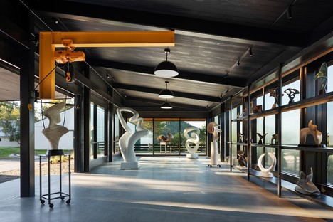 Birdseye progetta un atelier in cui si fondono armoniosamente Arte, Architettura e Paesaggio