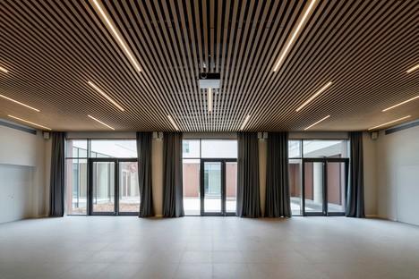 MAB Arquitectura: Rigenerazione e Partecipazione nel Nuovo Centro Parrocchiale di Reggiolo