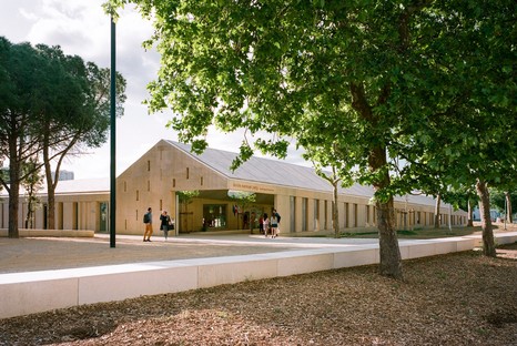 Architettura e resistenza, il complesso scolastico di O-S e NAS a Béziers 