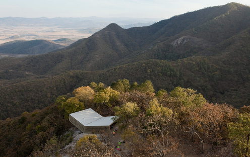 Mostra: Lookout. Architecture with a view.