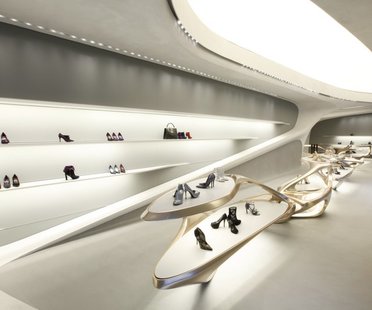Zaha Hadid, Stuart Weitzman International Flagship Store, Via Sant'andrea Milano