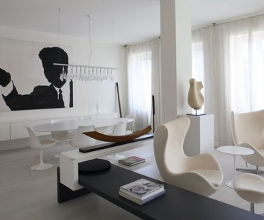 Andrea Castrignano Total White design in Milano