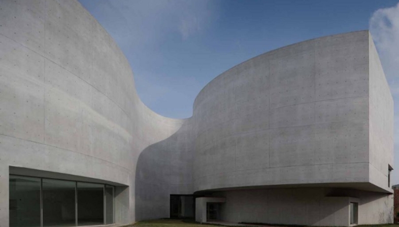 L'architetto Alvaro Siza dona parte del suo archivio