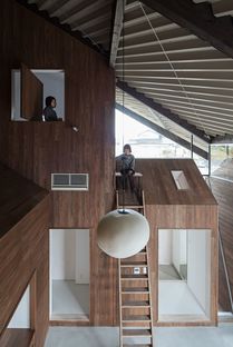 La Rain Shelter House di y+M design a Yanogo (Giappone)