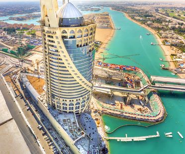 South West Architecture con FMG per la Falcon Tower di Doha