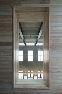 Tsuruga Multipurpose Center ORUPARK di Chiba Manabu Architects