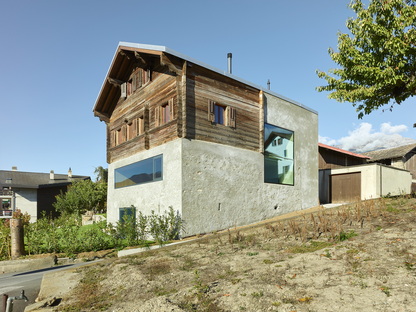 Casa Reynard Rossi-Udry di Savioz Fabrizzi architectes a Ormône