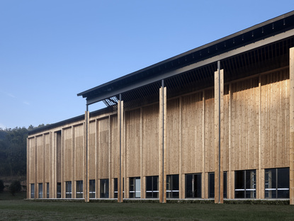 AZL Architects: Shitang Village Internet Conference Center, Cina
