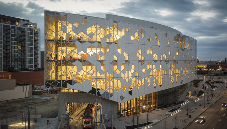 Snøhetta+DIALOG: nuova biblioteca centrale di Calgary in Canada