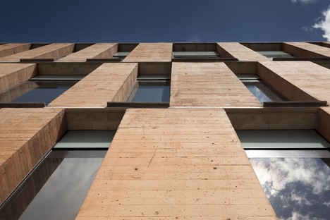 Taller de Arquitectura de Bogotá: Centro de Atención Integrada