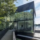 Glass Villa on the Lake di Mecanoo