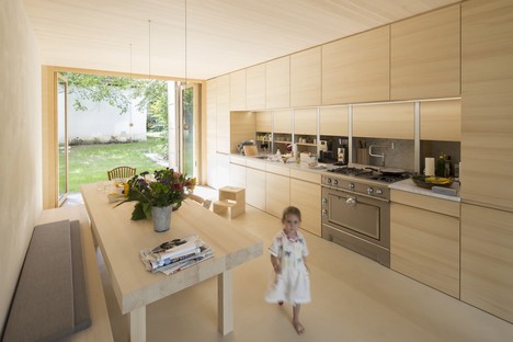 juri troy architects: nuova abitazione in una streckhof austriaca