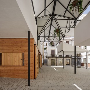Àcrono Arquitectura ha riqualificato il mercato pubblico a Baza, Andalusia