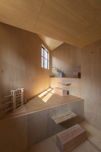 Tato Architects: Functional cave, casa a spirale a Takatsuki