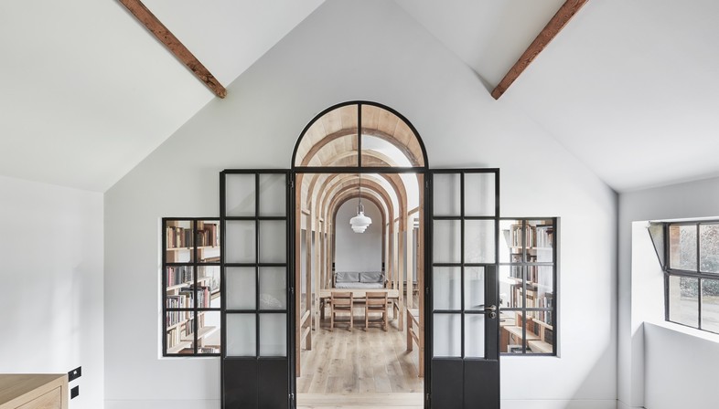 Crawshaw Architects: La biblioteca, Stanbridge Mill Farm, Dorset