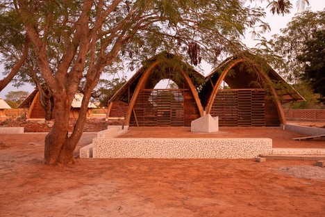 Dawoffice: Scuola secondaria Kamanar a Thionck Essyl, Senegal