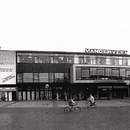 Ampliamento Centro Commerciale di Assen, Olanda. Herman Hertzberger