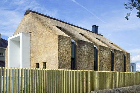 Architettura sostenibile: una casa di paglia