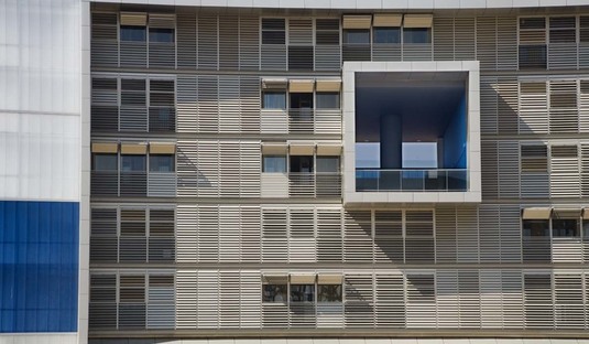 Ruiz-Larrea: 92 appartamenti bioclimatici