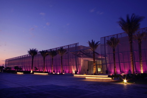 Abu Dhabi: architettura e design stellare